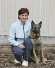 Gisela mit Juli im Agility WM-Team 2010